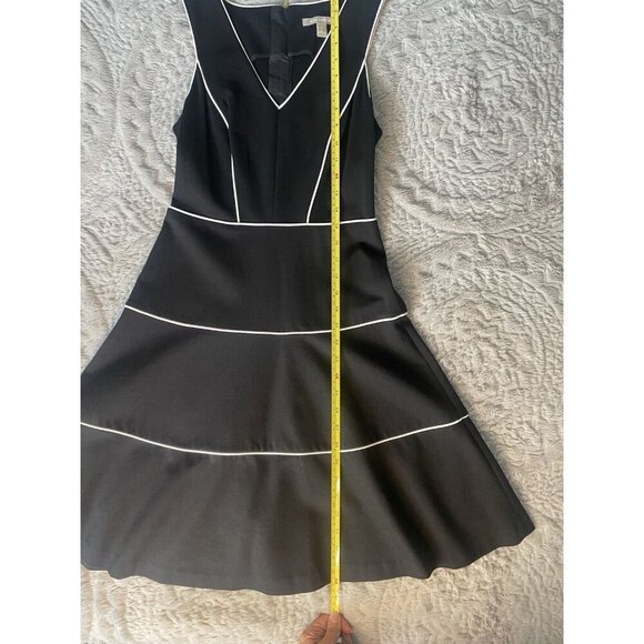 Banana Republic Tiered Black Ponte Fet-And-Flare Dress Women's Size 0 - Picture 8 of 10